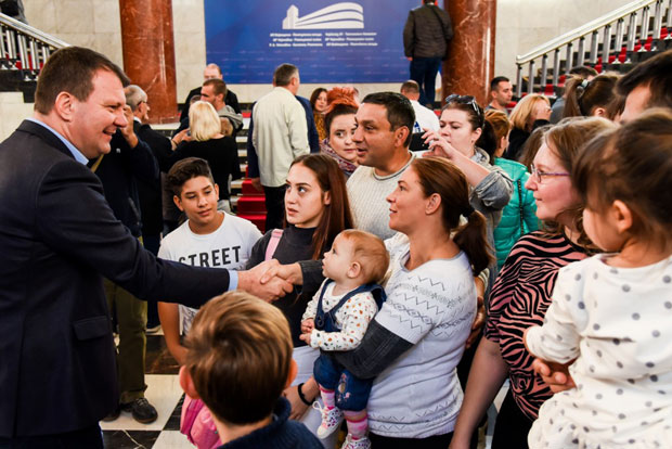 Да обезбеде кров над главом: Помоћ за 117 војвођанских породица са троје или четворо деце